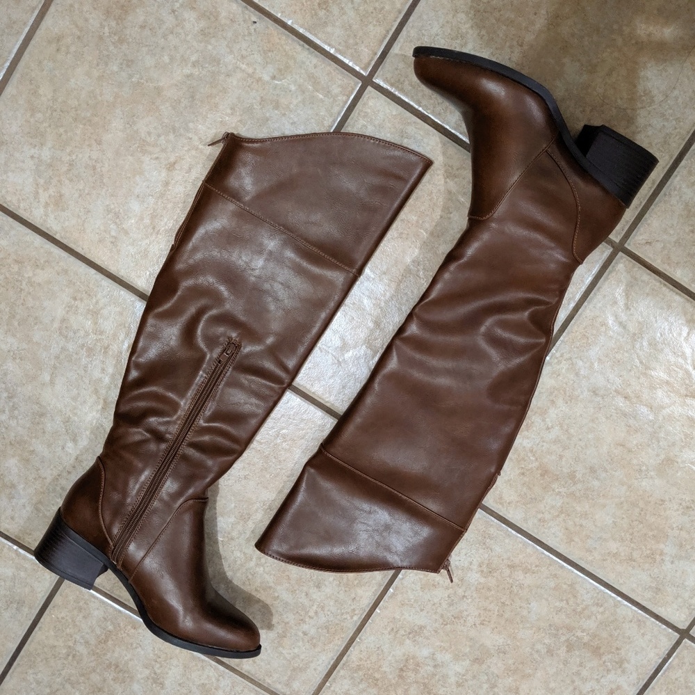 Charlotte Russe ✨ 7M Knee-High Boots (Brown)